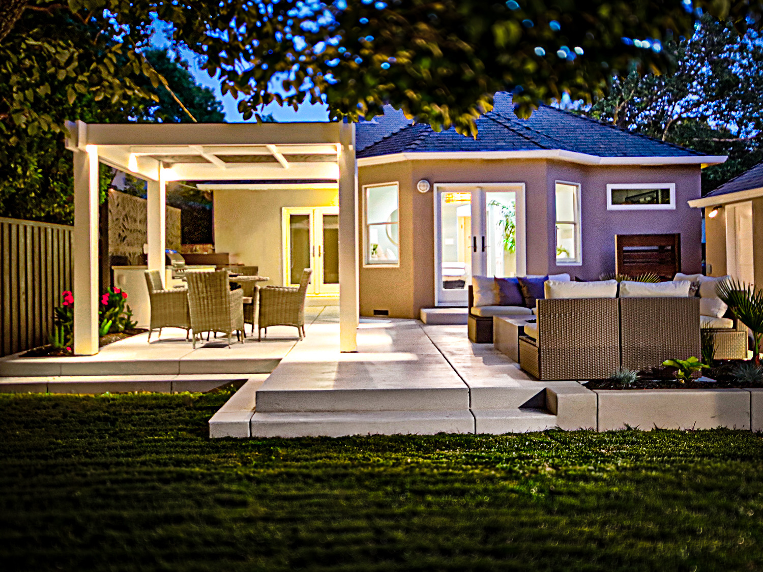 Kim residence, photograph 12